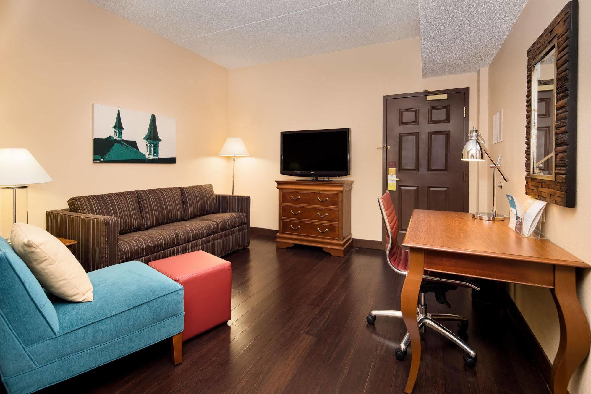 Four Points By Sheraton Airport 3*